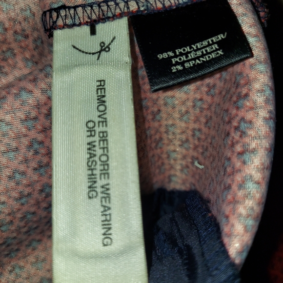 Ann Taylor Red Patterned Women's Cropped Pants - Picture 3 of 4